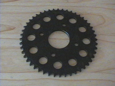 YAMAHA RD80 LC2 TZR80 RD80LC TZR 80 STEEL REAR 48 TOOTH SPROCKET JTR 835-48 NOS - image 1 of 2