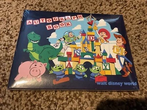 Libro de autógrafos de Walt Disney World Pixar. Nuevo. CAJA 1 - Imagen 1 de 2