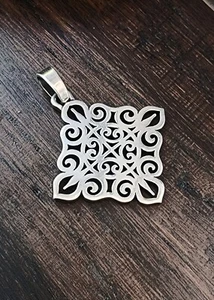 Retired James Avery Cross Pendant 8.69 Grams Sterling Silver - Picture 1 of 4