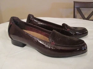 Mocasín Clarks Artisan Keesha Luca para mujer talla 8,5 M charol borgoña zapato sin cordones - Imagen 1 de 9