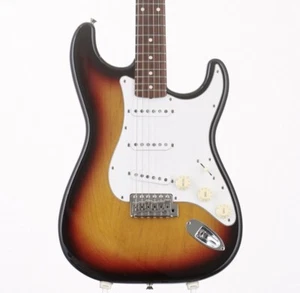 Fender Japón ST62-66US 3TS con estuche blando USADO - Imagen 1 de 11