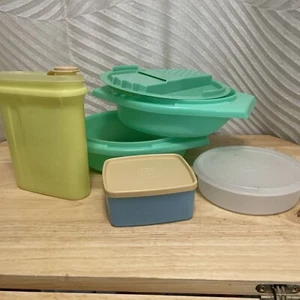 Vintage Tupperware Lot - Mandolin, Pitcher, Bowls - Picture 1 of 13
