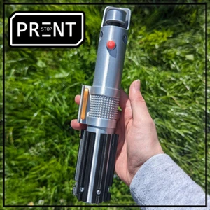 Lightsaber -Star Wars 1:1 Scale Hilt Replica-Anakin/Luke/Rey Cosplay/Collectable - Picture 1 of 7