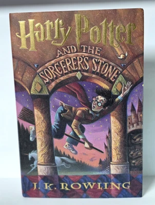 Harry Potter and the Sorcerer's Stone Oct 1998 1st American Edition U.S.A. Print - Image 1 of 4