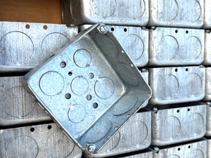 25 pcs Thepitt 4" Square Box, Switch and Outlet Box - Picture 1 of 5