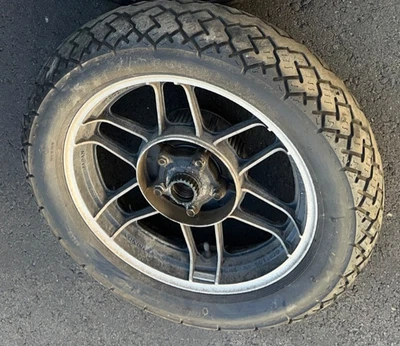 Llanta trasera Honda CB650 CB 650 cb650sc Nighthawk 1983 Foto 1 de 4