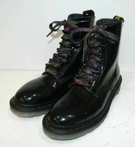 NEW Dr Martin Women’s Black Patent Leather Boots Replaced Laces Sz 7 (EU 38) - Picture 1 of 7