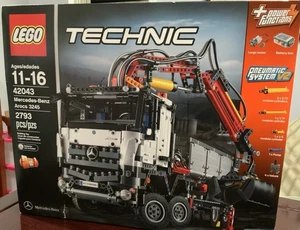 Juego Lego Technic 42043 Mercedes-Benz Arocs 3245 100% nuevo sellado de fábrica~ - Imagen 1 de 3