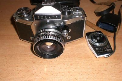 Exakta VX 1000 Kamara+t Ledertasche, Carl Zeiss Jena Objektiv  Belichtungsmesser - Bild 1 von 4