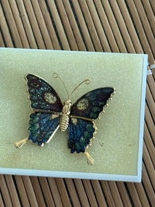 Vintage goldfarbene Anstecknadel funkelndes Schmetterling Design NEU - Bild 1 von 4