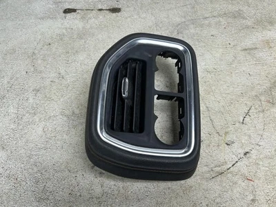 GMC SIERRA250 2022 lado del conductor Airvent tablero bisel cuero negro OEM ID 84266581 Foto 1 de 4