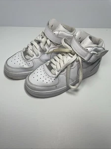 Nike Air Force 1 Mid LE GS para jóvenes blancas DH2933 111 talla 3,5 años - Imagen 1 de 5