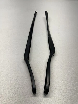 BMW 528I 2012-2015 BRAZO LIMPIAPARABRISAS VENTANA IZQUIERDA Y DERECHA 7182452 OEM 231968 Foto 1 de 4