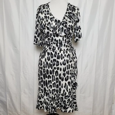 Vestido envolvente estampado animal The Limited talla mediana nuevo con etiquetas Foto 1 de 3