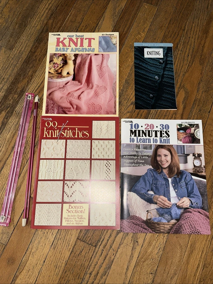 3 Leisure Arts Knitting Books 99 Knit Stitches, Baby Afghans, 10-20-30 Min Bonus - Image 1 of 4