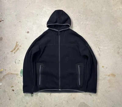 Винтажная мужская флисовая толстовка с капюшоном Arc'teryx размер XL черная сделано в Канаде - Изображение 1 из 4