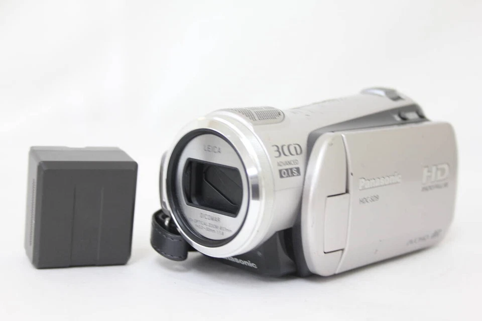 Panasonic HDC-SD9 Digital HD Vision Video Camera Silver Leica Lens Used - Image 1 of 4