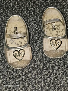 New Michael Kors Baby Sea Crib Shoes Size 3, Gold - Picture 1 of 8