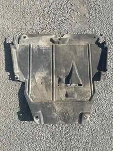 RENAULT MEGANE MK4 2016-2020 PROTECTOR CONTRA SALPICADURAS INFERIOR DEL MOTOR 758906742R - Imagen 1 de 7