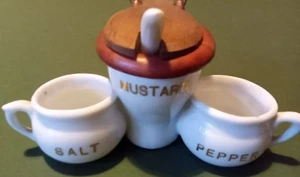 Novelty Cruet Set toilet and chamber pots - Picture 1 of 4