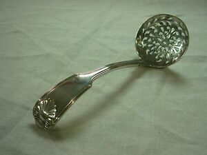 ANTIQUE HALLMARKED SILVERPLATE SHELL TIP HANDLE PIERCED BERRY SUGAR SIFTER LADLE