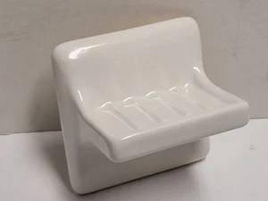 Vtg. 1960s Tilecrest Ceramic Soap Dish - White Glossy - Made in USA - NEW - Picture 1 of 4