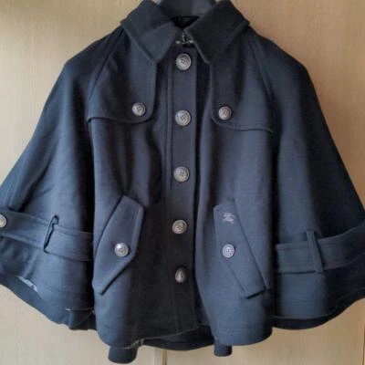 Abrigo poncho Burberry etiqueta azul negro ropa exterior para mujer talla 38 acrílico 2503SY Foto 1 de 4