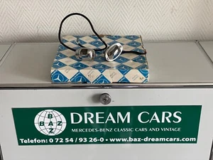 NOS Mercedes W108 W09 W111 W112 Kennzeichen Leuchte L+R Licence Plate Light OEM - Picture 1 of 24