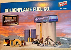 HO Walthers Cornerstone Goldenflame Fuel Co.-Deluxe Version w/Add-on 933-3706 - Picture 1 of 3