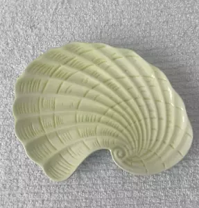 Piatta conchiglia Kate Williams - $26,91 - Foto 1 di 2