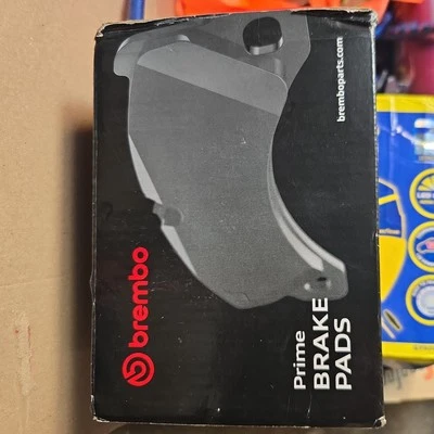 Brembo Front Brake Pads Set Fits Honda CR-V 2006- + Other Models #2 - Image 1 of 2