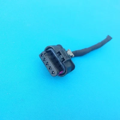 VW 5 Port 5 Wire Electrical Plug Connector 4F0973705 - Image 1 of 4