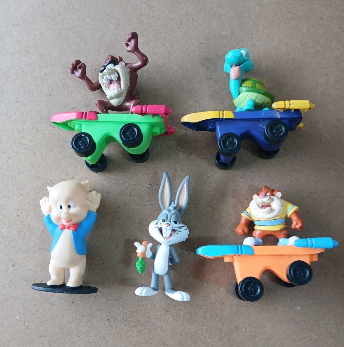 ミールトイ ディスプレイ SUPER LOONEY TUNES 1991 Mcdonald's Super Looney Tunes Actual Store Display Very