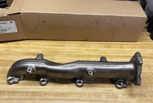 GM 6.6 Duramax Drivers Side Exhaust Manifold 12708010 - Picture 1 of 2