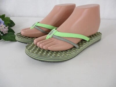 Sandalias mini chanclas The North Face Base Camp talla 8,5 verde lima y gris Foto 1 de 4