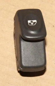 Fensterheberschalter Renault Megane Coupe BJ 2000 - Bild 1 von 2
