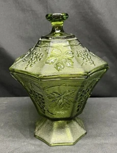 Vintage Mid Century Anchor Hocking Green Candy Dish With Lid Grape Pattern - Picture 1 of 13