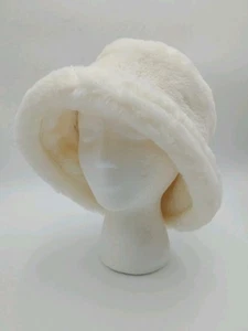 Elegante sombrero cubo de felpa de piel sintética blanco crema talla única suave difuso - Imagen 1 de 5