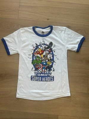 全新无标签漫威漫画超级英雄图形 T 恤白色蓝色铃铛青年小号 — 第 1/4 张图片