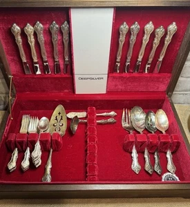 Vintage 37 Pc DEEPSILVER Silverplate Flatware Set w/ Box Tarnish Resistant - Picture 1 of 24