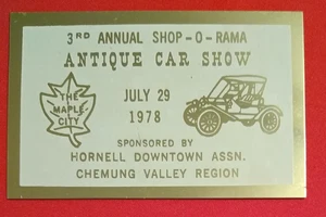 Car Show Plakette Juli 1978 Chemung NY 3. jährliche antike Autoausstellung Metall 2-1/2"x4" - Bild 1 von 3