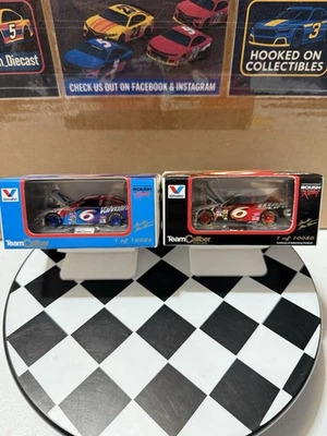 2 PACK! MARK MARTIN #6 VALVOLINE 1/64 Team Caliber Nascar Diecast WITH CASE! - Image 1 of 4
