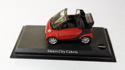 SMART CITY Cabrio Red Smart Car on base - 1:43 scale - HOBBYMUNDO - Image 1 of 4