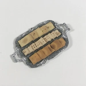 Artisan Dollhouse Miniature Cheese & Cracker Plate Platte Board by Small Wonders - Picture 1 of 2