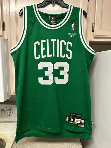 Larry Bird 1985-1986 Boston Celtics 33 Reebok replica green jersey, used Medium Cover