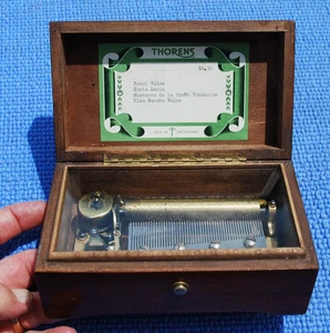 Vintage THORENS # 30 Swiss Music Box 4 Songs Works Fine: Blue Danube, Faust +++ - Picture 1 of 14