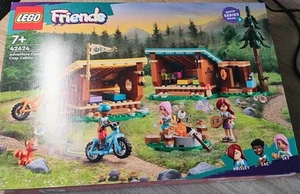LEGO FRIENDS: Gemütliche Hütten im Abenteuercamp (42624) - Bild 1 von 4
