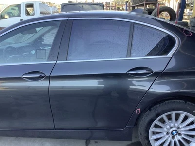 Conjunto de puerta trasera izquierda usado lado trasero se adapta a: BMW 535I 2011 eléctrico tinte verde R Foto 1 de 4
