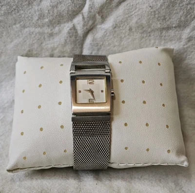 Esprit Damenuhr Armbanduhr Edelstahl Armband - Neue Batterie  - Bild 1 von 4