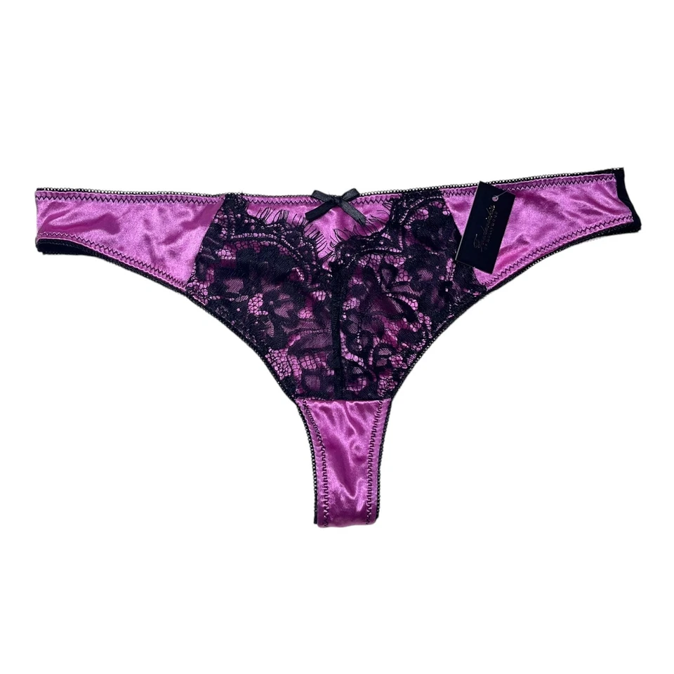 Frederick's of Hollywood Lux Tanga de Encaje Sobre Satén Panty Crocus/Negro Talla 1X Foto 1 de 4